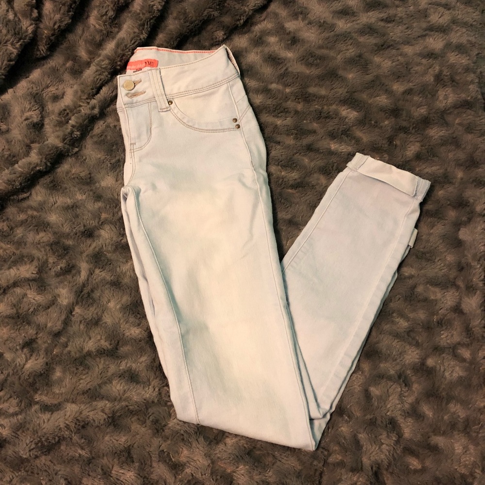 Wanna Betta Butt? YMI Lightwash Jeans